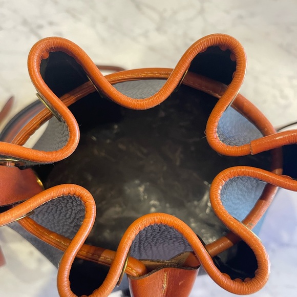 VINTAGE Dooney & Bourke Drawstring Bucket Bag - Picture 4 of 12